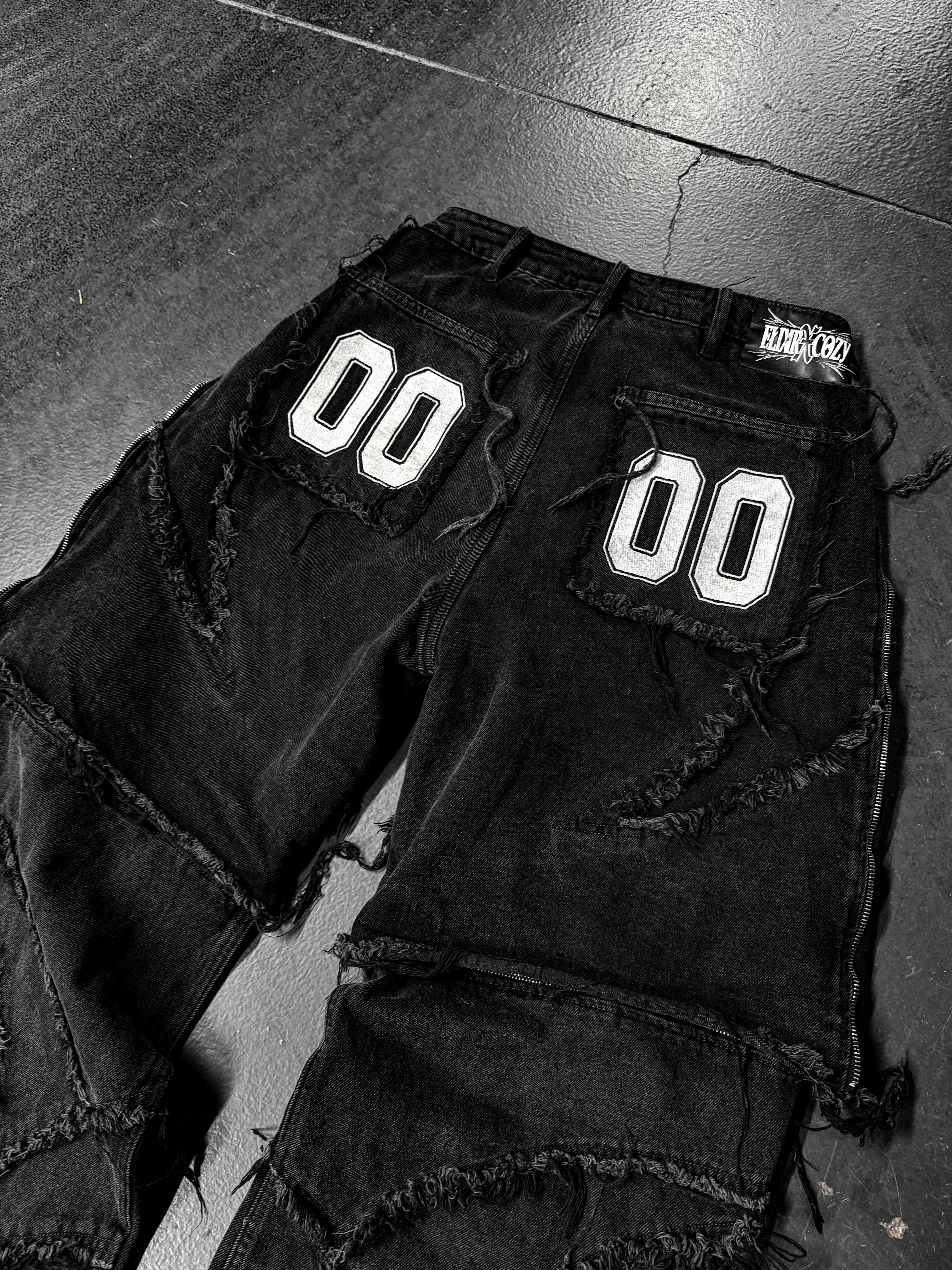 COZY X ELIXIR DETACHABLE 2 IN 1 JEANS - Image 5
