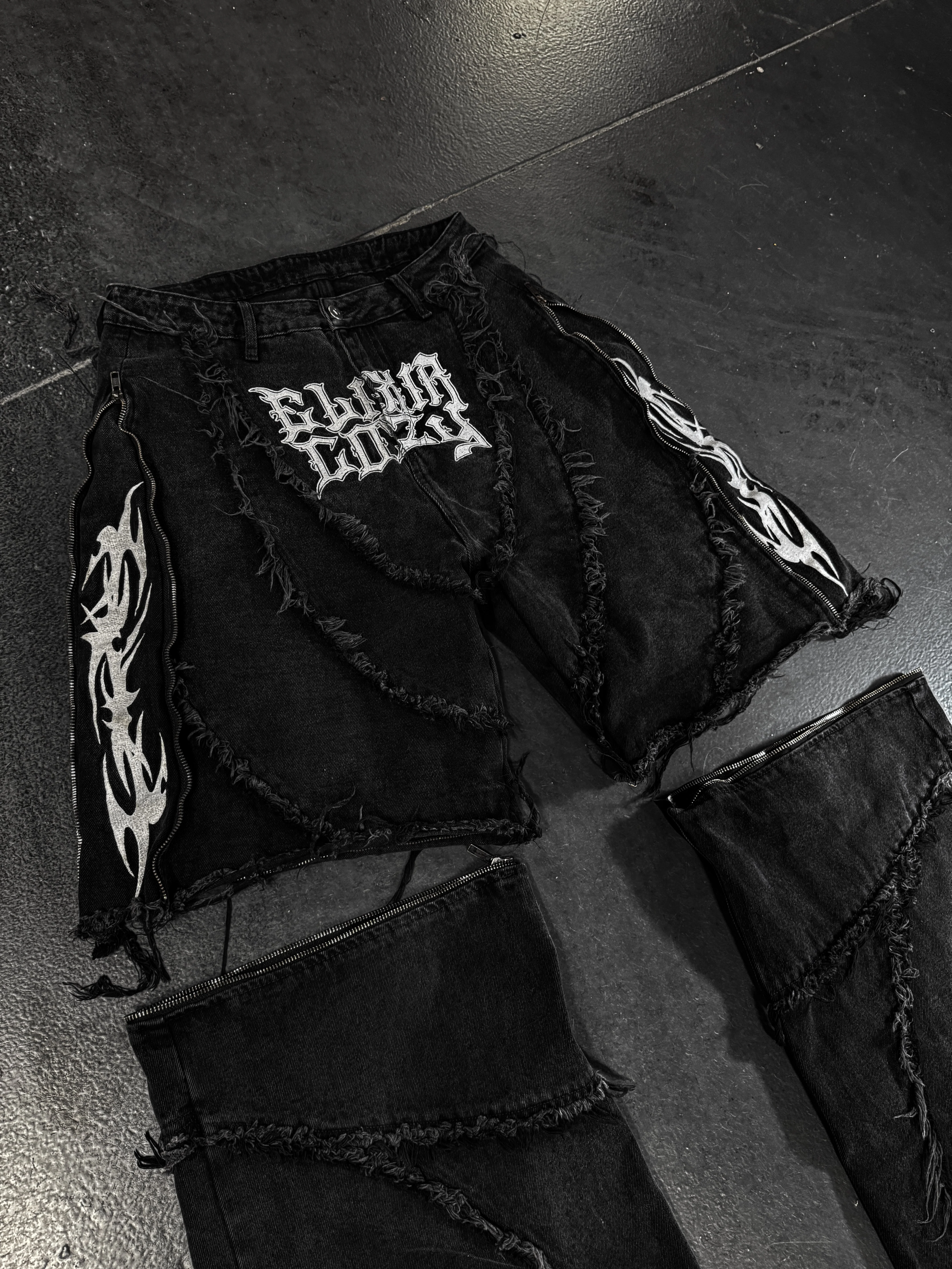 COZY X ELIXIR DETACHABLE 2 IN 1 JEANS - Image 9