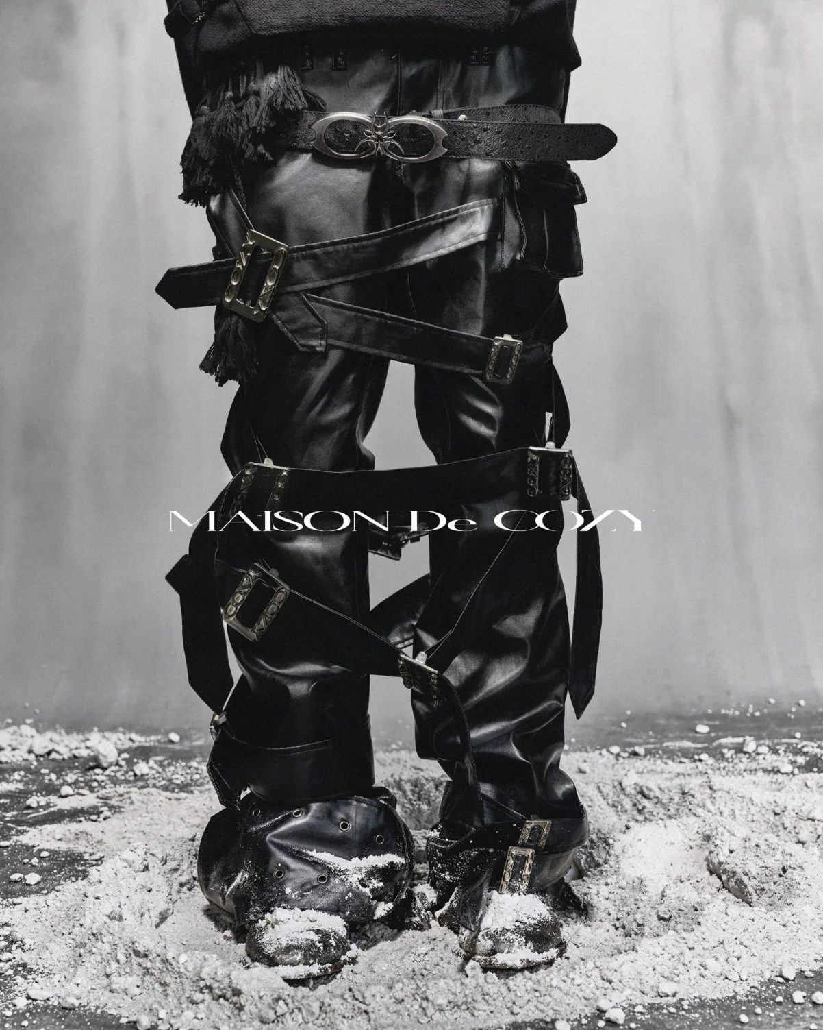 MDC RESTRAINT LEATHER PANTS - Image 3