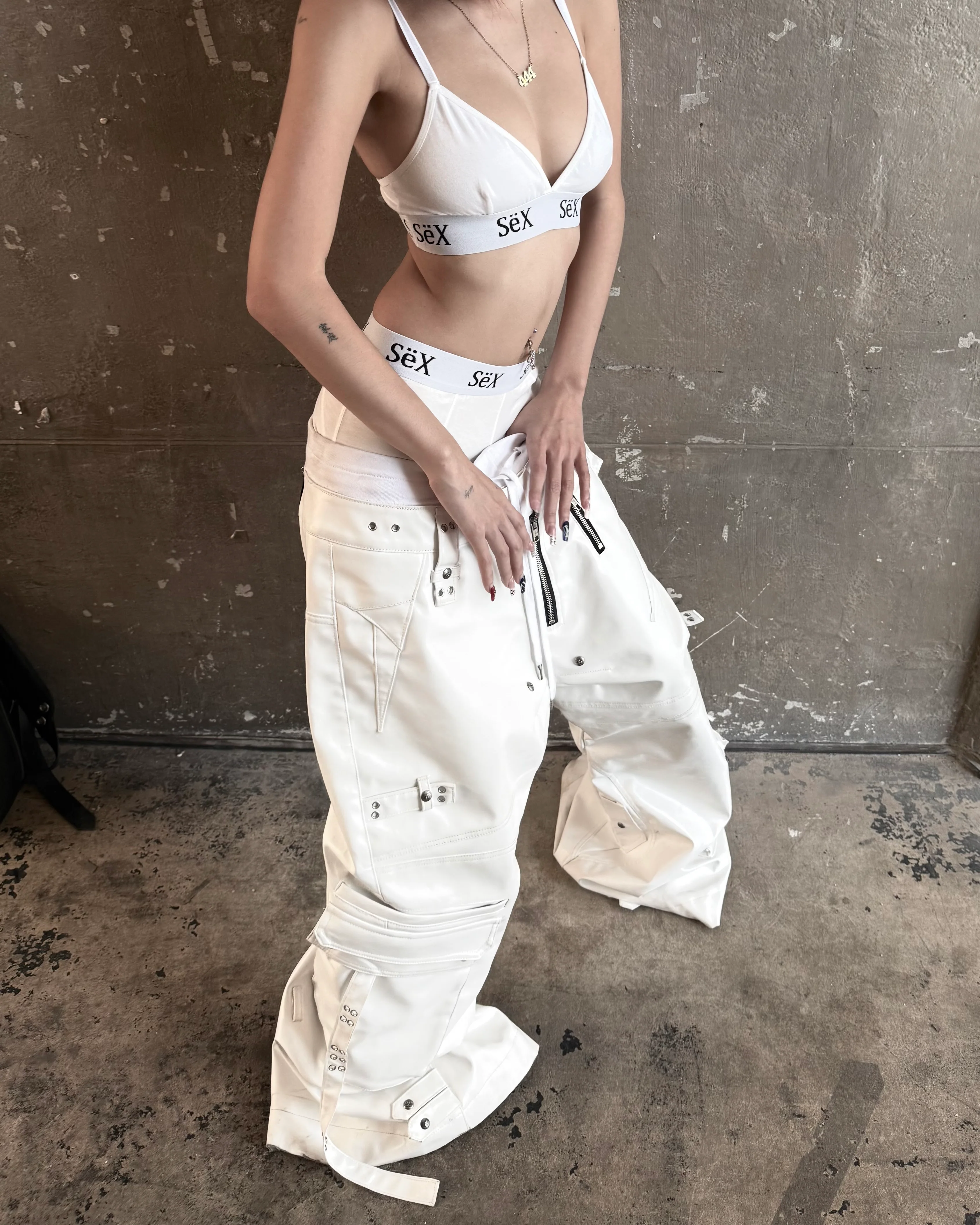 WHITE GHIDØRAH LEATHER CARGO PANTS - Image 8
